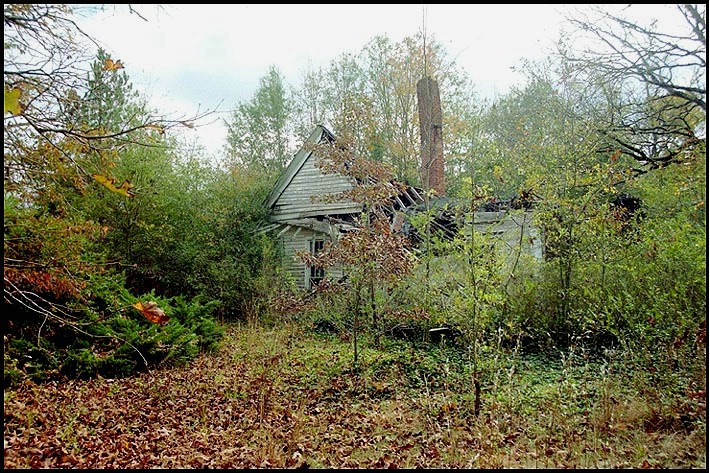   Decaying House : October 2006