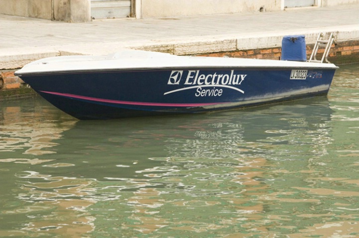 Electrolux Service, Venice, Italy - ID: 3556214 © Larry J. Citra