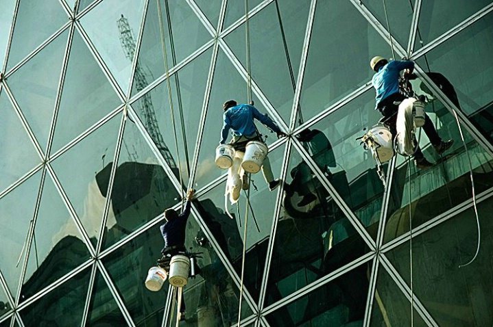 Tethered Window Washers - ID: 3685232 © Mike Keppell