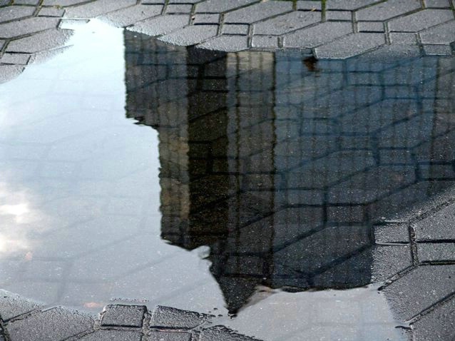 puddle_building_1329 - ID: 3759763 © John W. Davis