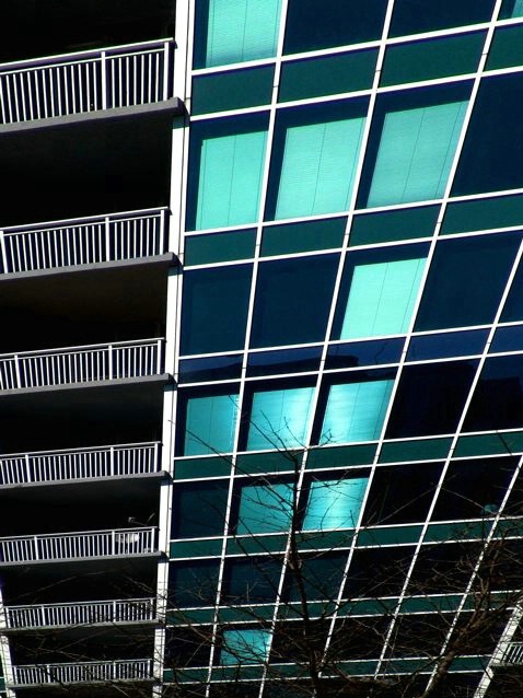 tilted_building_1347 - ID: 3759771 © John W. Davis