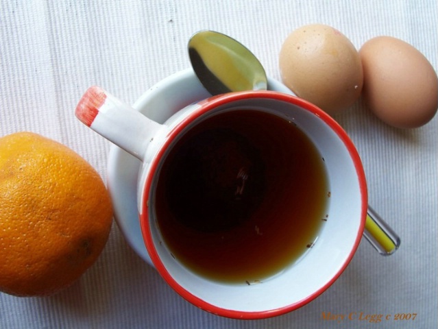 breakfast tea with eggs