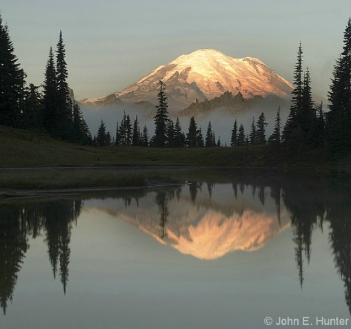 Sunrise on Mt. Rainier - ID: 3805765 © John E. Hunter