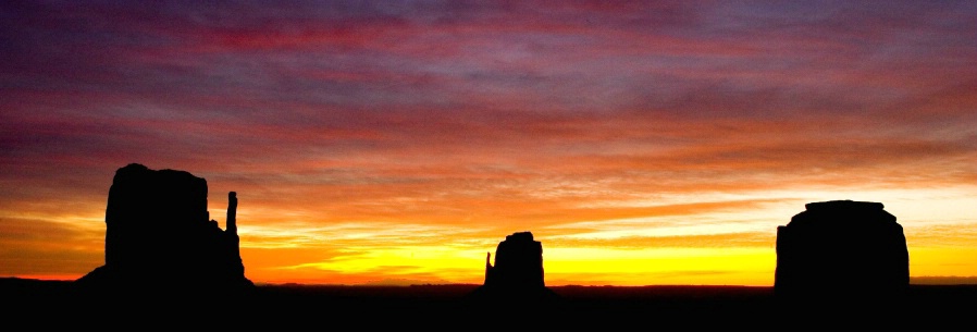 Monument Valley - Sunrise