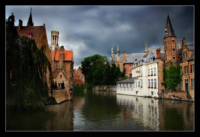 Bruges Midday