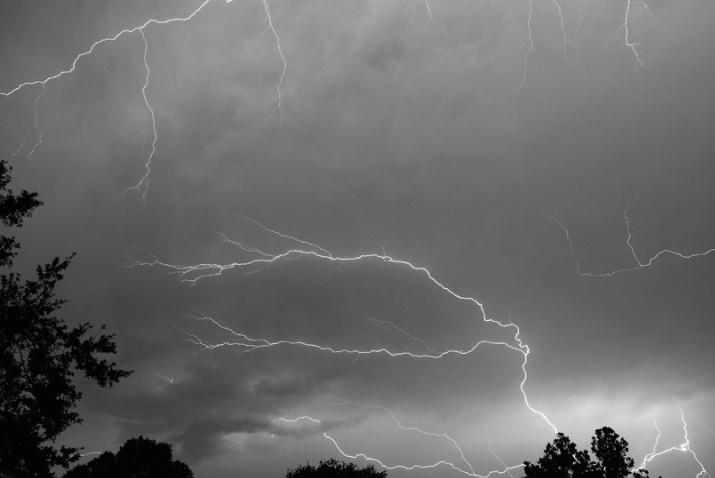 lightning 2 - ID: 4222226 © Michael Cenci