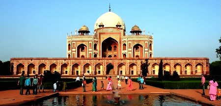 Olden Moments - The Tomb of Himayun