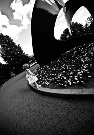 Girl and Sculpture_Unusual perspective