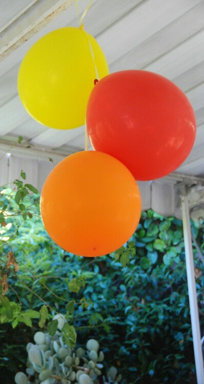 balloons, untouched