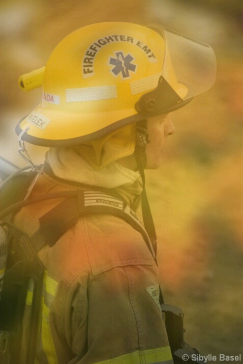 Fire fighter - ID: 4556151 © Sibylle Basel