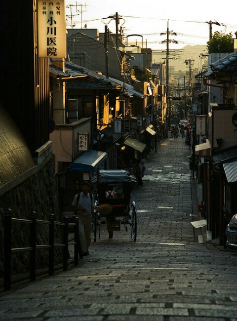 Uphill street, Kyoto