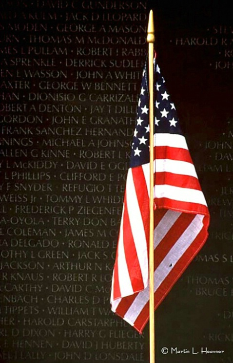 Remembrance, Viet Nam Memorial, Washington, D.C. - ID: 4766268 © Martin L. Heavner