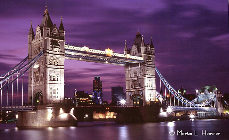 Tower Bridge at Night, London - ID: 4766396 © Martin L. Heavner