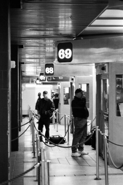 NYC bus terminal, Lower level