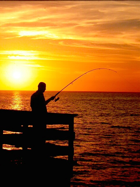 Sunset FISHERMAN - ID: 4900390 © Daryl R. Lucarelli
