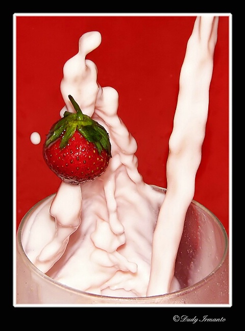 Strawberry & Milk Drop