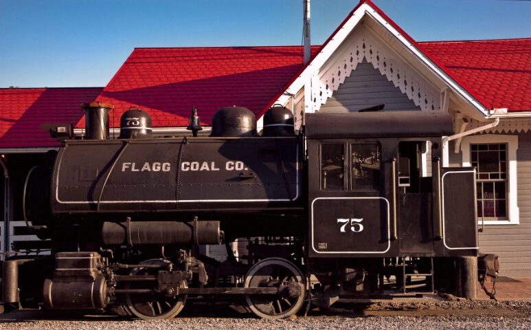 Red roof and steam engine
