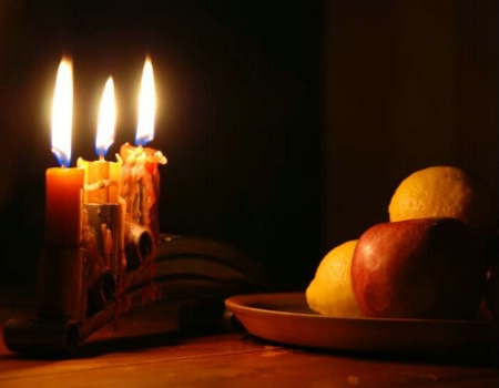Three candles three fruits