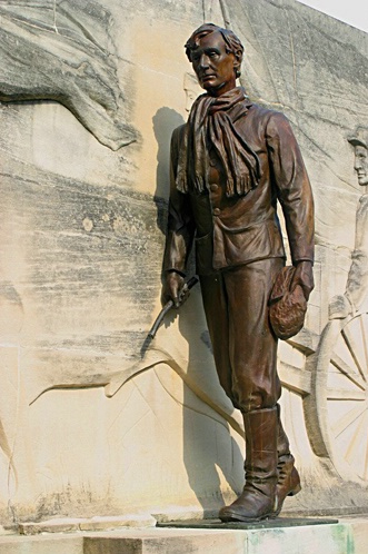 Lincoln Statue at Crossing Into Illinois 