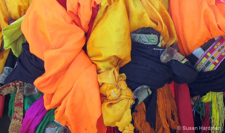 Tibetan clothing