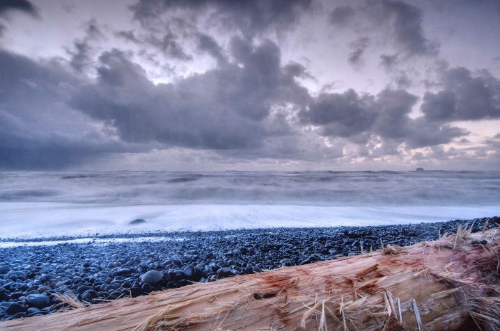 Storm at Rialto Beach - ID: 5402064 © Ron Heusser