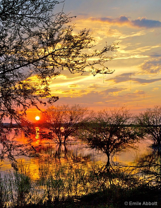 Sunset on Amistad  - ID: 5698429 © Emile Abbott