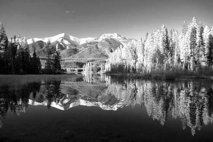 Deep Reflection - ID: 6148549 © MICHAEL HUGHES