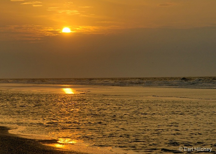 Golden morning - ID: 6152935 © Earl Hilchey