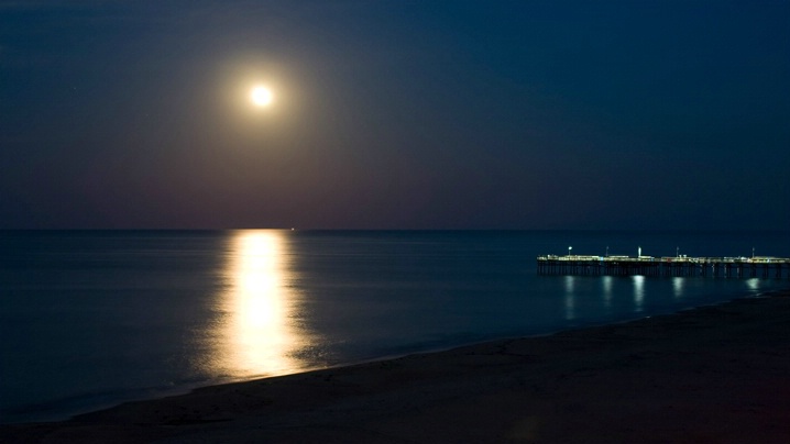 Moon Over the Ocean