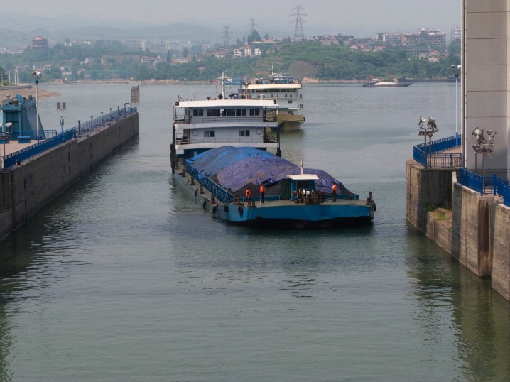 YANGTZE 5 - ID: 6393616 © James E. Nelson