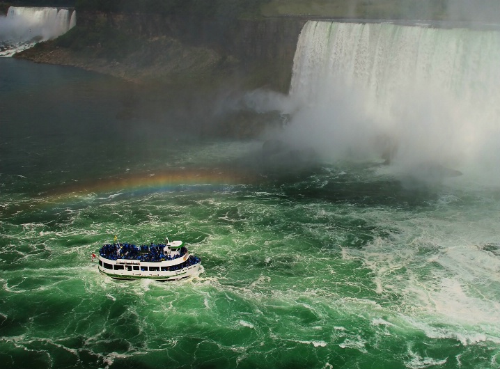 Niagara falls, Maid of the Mist boat tour