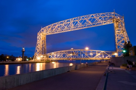 Iconic Duluth Bridge at night