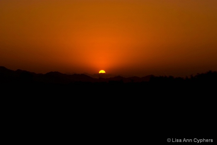 Western Sunset  - ID: 6571768 © Lisa Ann Cyphers