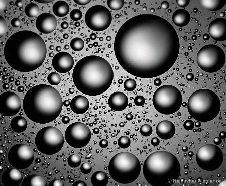 Metallic bubbles