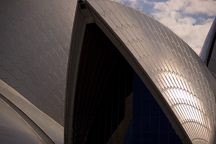 Opera House - ID: 6701959 © Mike Keppell