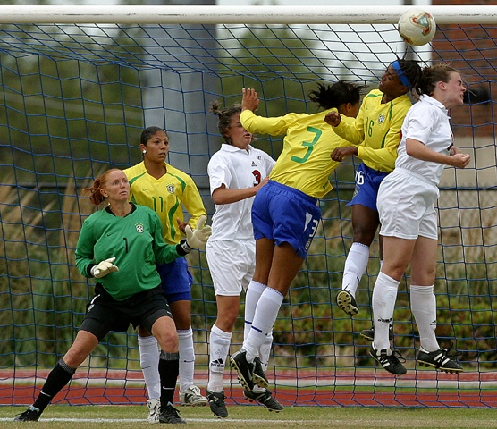 brazil/smu defending corner kick - ID: 6761350 © Gregory LaGrange