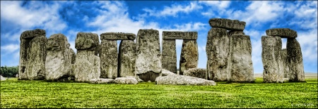 The Mighty Stonehenge