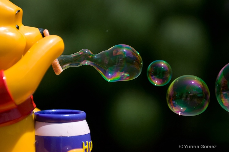 bubbles fast shutter speed