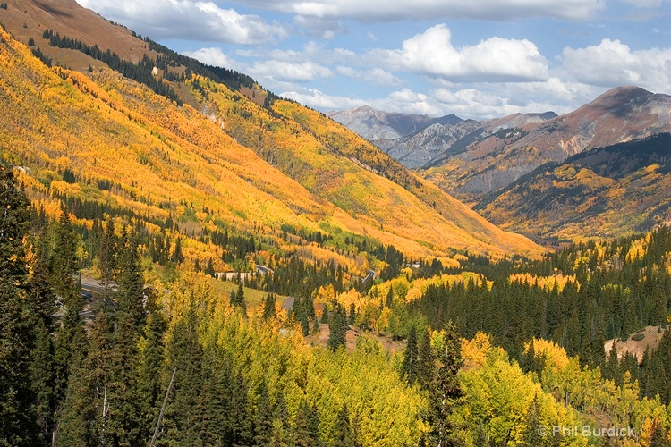 red mountain pass2 - ID: 7167092 © Phil Burdick