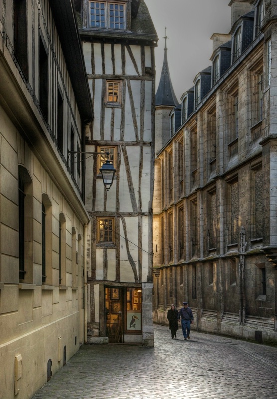 Rouen Street