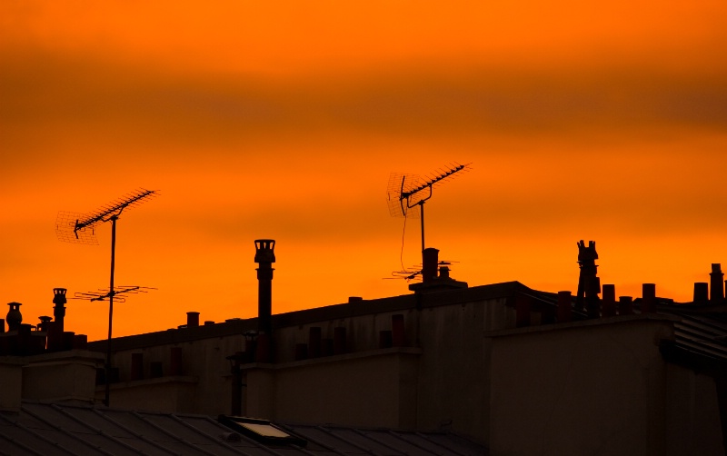 Paris rooftops- petit matin