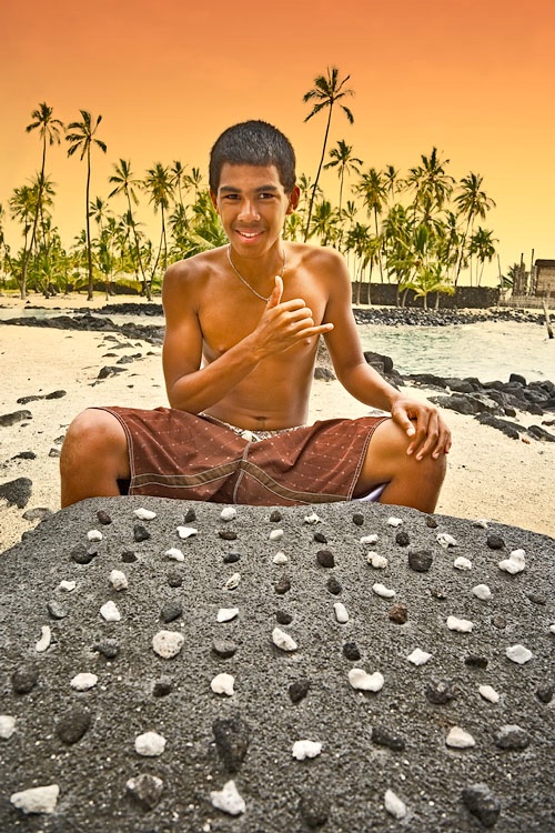 Hawaiian konane player