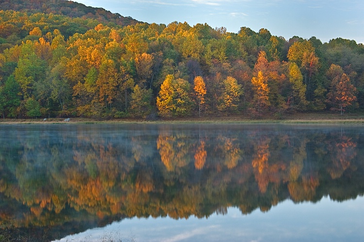 Abbott Lake, Peaks of Otter, VA - ID: 7418468 © george w. sharpton