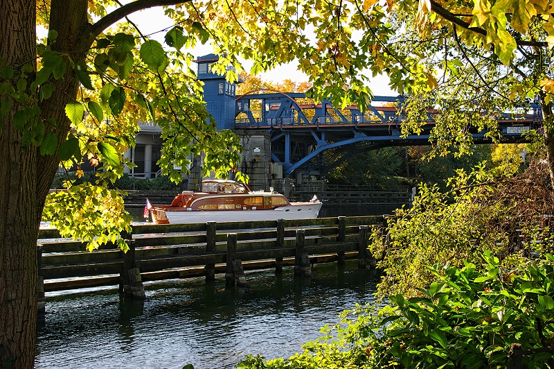 <b>Boat Ride</b>