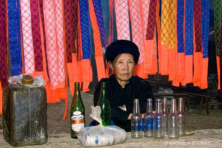 Dong van market woman