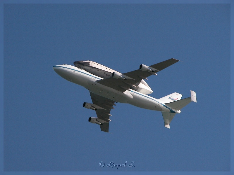 Space Shuttle Endeavor Fly Over on Boeing 747