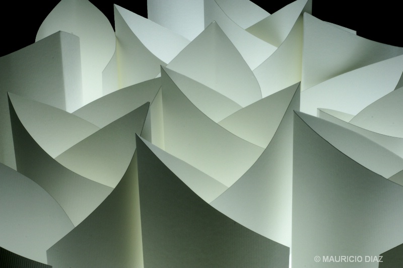 Paper waves - ID: 7729358 © Mauricio Diaz