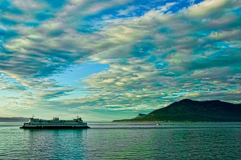 <b>Anacortes Ferry at Dusk</b>