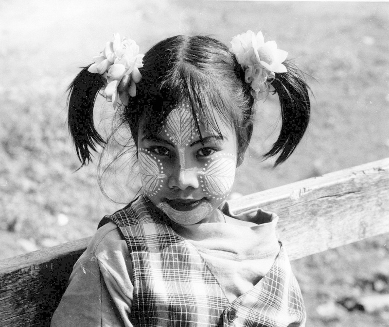 Girl on the U Bein Bridge, Mandalay - ID: 7805184 © Joan E. Bowers
