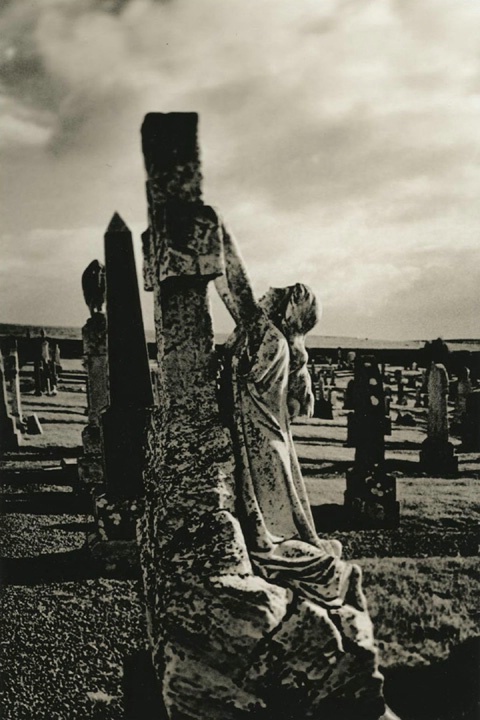 Supplication, Cemetery near Latheran - ID: 7814101 © Joan E. Bowers